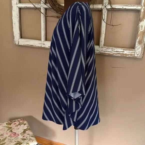 Susan Graver liquid knit blue white red poncho sleeve shirt size 1XL Americana U - Picture 4 of 9